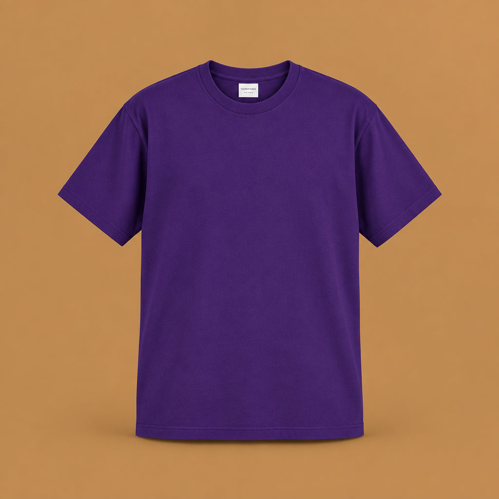 Soft organic cotton mens breathable pure cotton short-sleeve t-shirt designed to keep you cool and fresh during warmer seasonal transitions